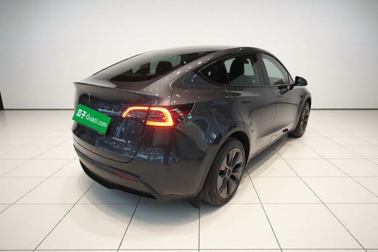 Used Tesla Model Y 2024 Rear-Wheel-Drive Version Rear Right 45 Deg