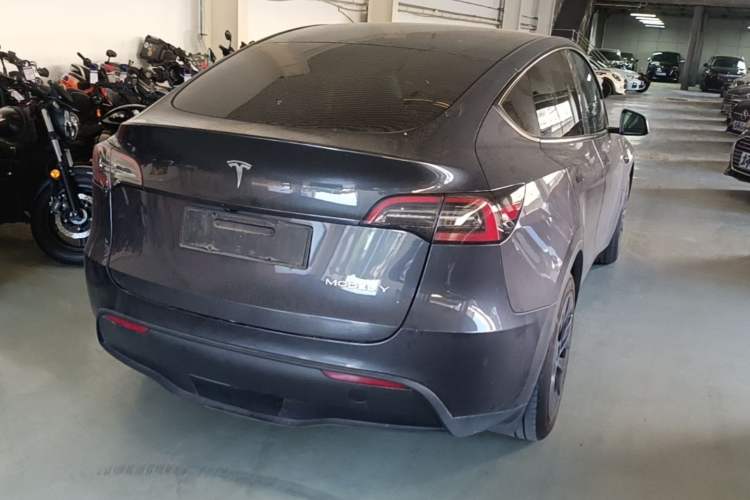 Used Tesla Model Y 2024 Rear-Wheel-Drive Version Rear Right 45 Deg