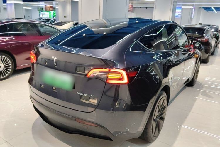 Used Tesla Model Y 2024 Rear-Wheel-Drive Version Rear Right 45 Deg