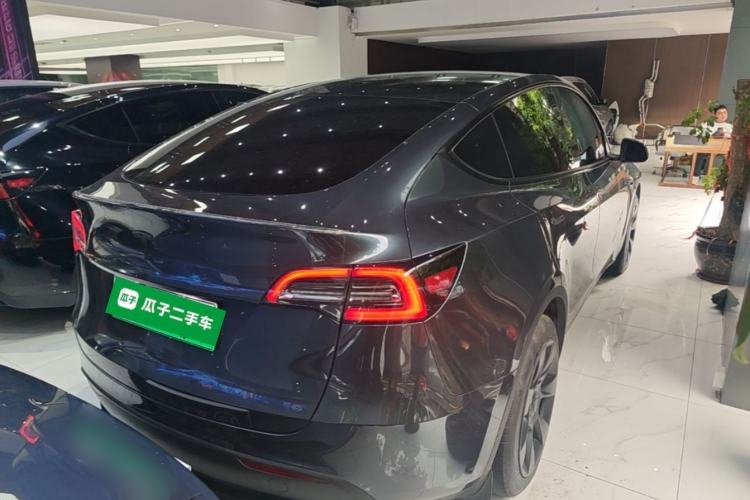 Used Tesla Model Y 2024 Rear-Wheel-Drive Version Rear Right 45 Deg