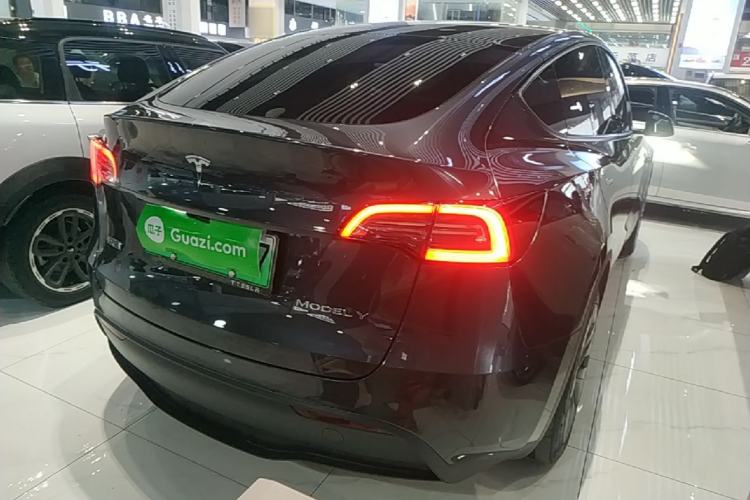 Used Tesla Model Y 2024 Rear-Wheel-Drive Version Rear Right 45 Deg