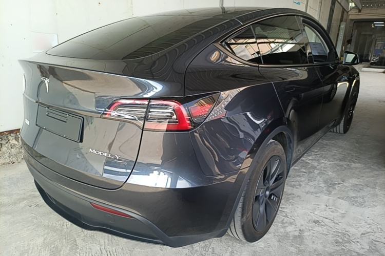 Used Tesla Model Y 2024 Rear-Wheel-Drive Version Rear Right 45 Deg