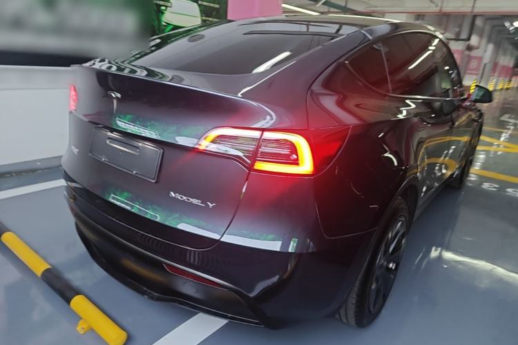 Used Tesla Model Y 2024 Rear-Wheel-Drive Version Rear Right 45 Deg