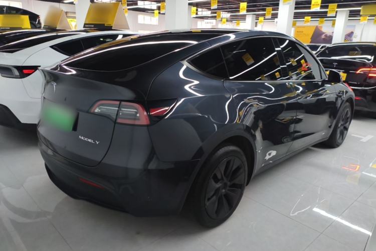 Used Tesla Model Y 2024 Long-Range All-Wheel-Drive Version Rear Right 45 Deg