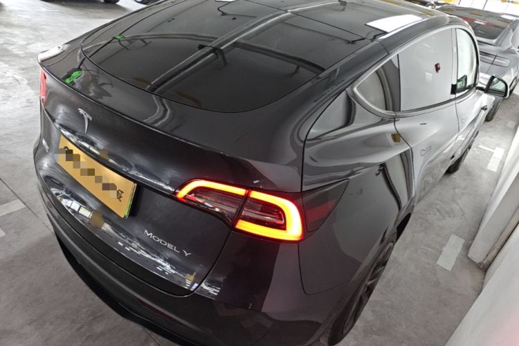 Used Tesla Model Y 2024 Rear-Wheel-Drive Version Rear Right 45 Deg