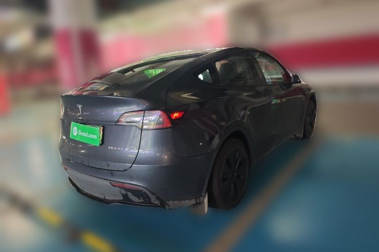 Used Tesla Model Y 2024 Rear-Wheel-Drive Version Rear Right 45 Deg