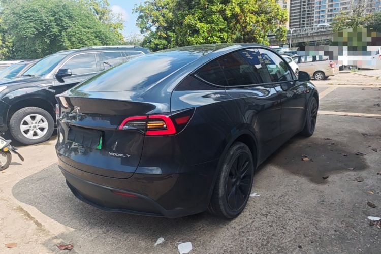 Used Tesla Model Y 2024 Long-Range All-Wheel-Drive Version Rear Right 45 Deg