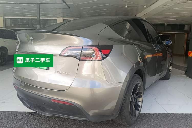 Used Tesla Model Y 2024 Long-Range All-Wheel-Drive Version Rear Right 45 Deg