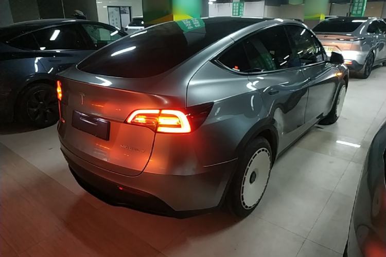 Used Tesla Model Y 2024 Rear-Wheel-Drive Version Rear Right 45 Deg