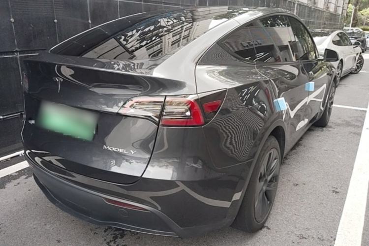 Used Tesla Model Y 2024 Rear-Wheel-Drive Version Rear Right 45 Deg