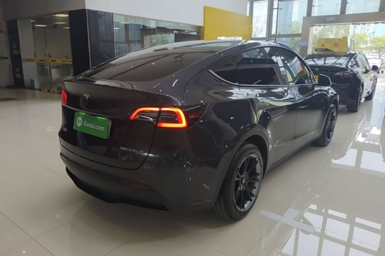Used Tesla Model Y 2024 Rear-Wheel-Drive Version Rear Right 45 Deg