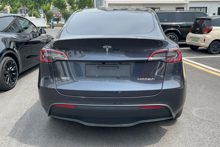 Used Tesla Model Y 2024 Long-Range All-Wheel-Drive Version Rear
