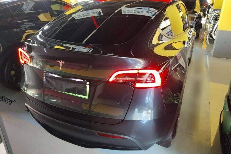 Used Tesla Model Y 2024 Long-Range All-Wheel-Drive Version Rear