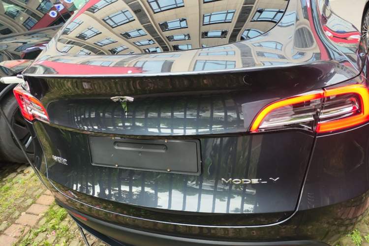 Used Tesla Model Y 2024 Rear-Wheel-Drive Version Rear