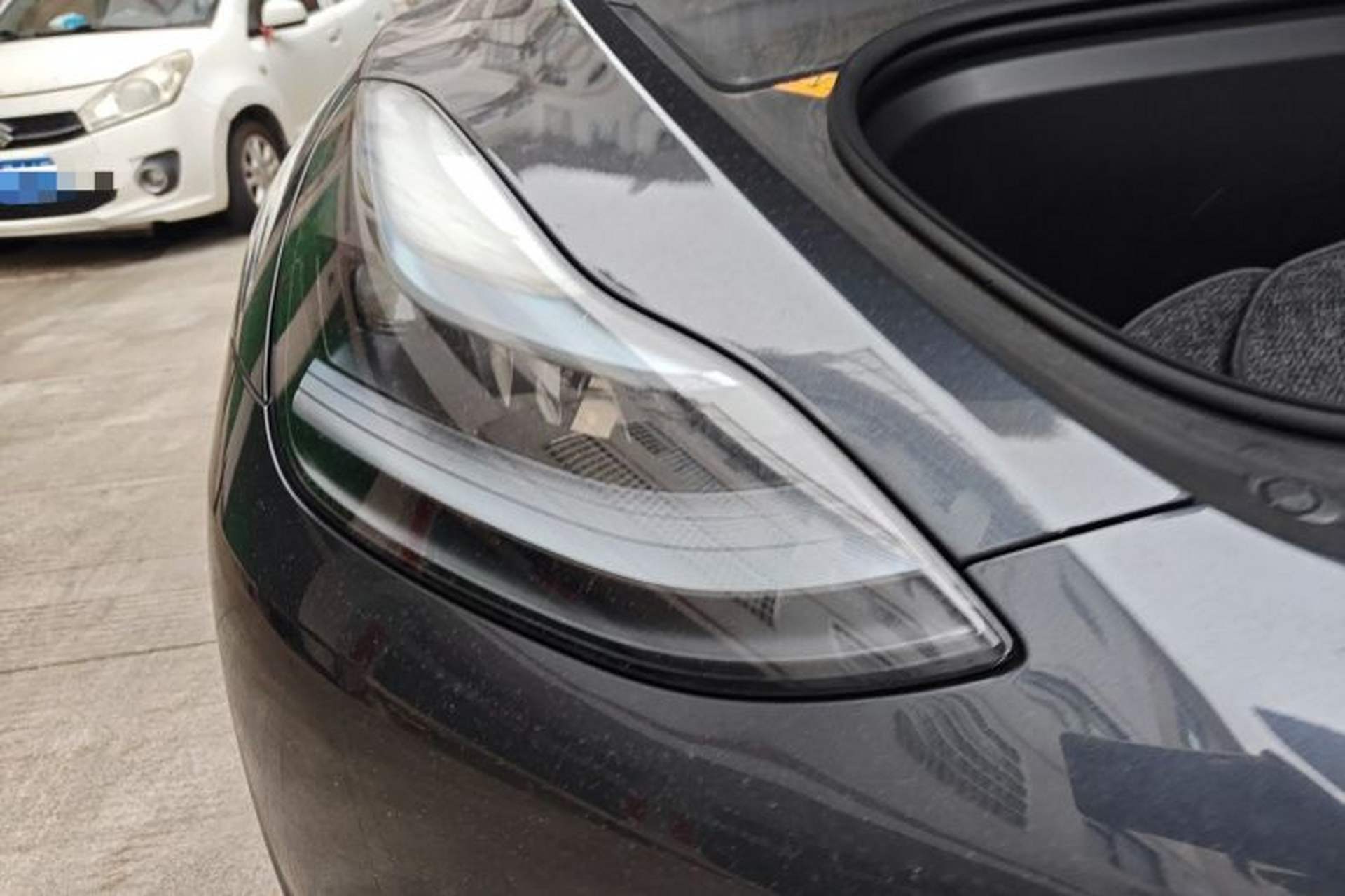 Used Tesla Model Y 2024 Rear-Wheel-Drive Version Right Front Headlight