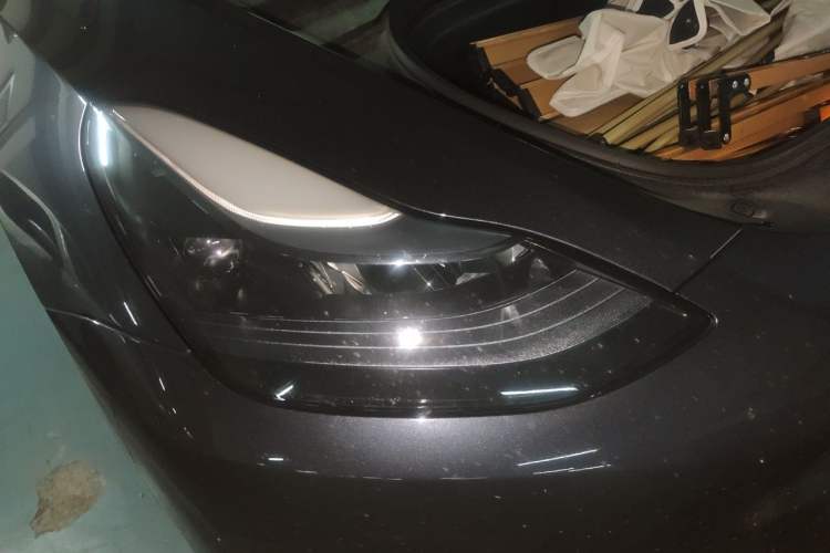 Used Tesla Model Y 2024 Rear-Wheel-Drive Version Right Front Headlight