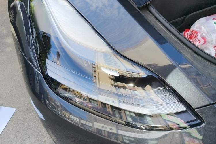 Used Tesla Model Y 2024 Rear-Wheel-Drive Version Right Front Headlight