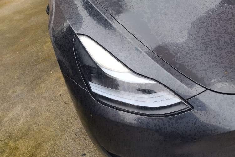 Used Tesla Model Y 2024 Rear-Wheel-Drive Version Right Front Headlight