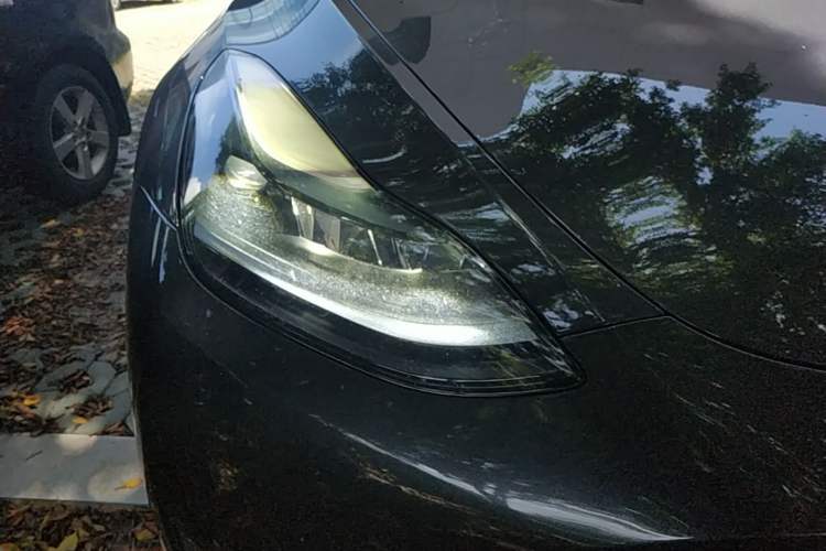 Used Tesla Model Y 2024 Long-Range All-Wheel-Drive Version Right Front Headlight