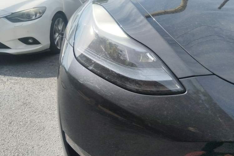 Used Tesla Model Y 2024 Long-Range All-Wheel-Drive Version Right Front Headlight