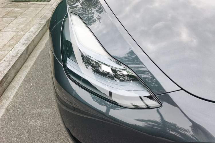 Used Tesla Model Y 2024 Rear-Wheel-Drive Version Right Front Headlight