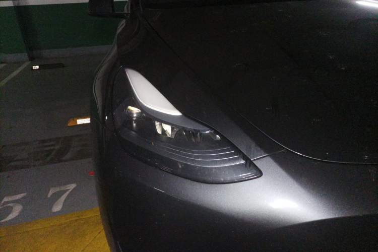 Used Tesla Model Y 2024 Rear-Wheel-Drive Version Right Front Headlight