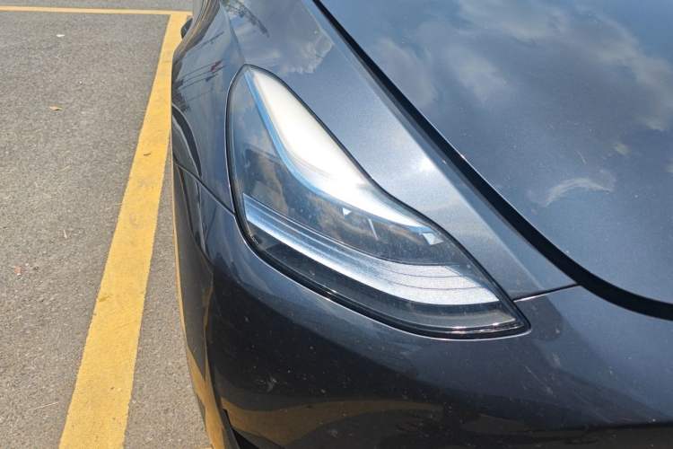 Used Tesla Model Y 2024 Rear-Wheel-Drive Version Right Front Headlight