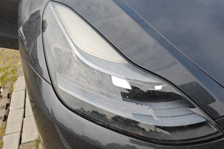 Used Tesla Model Y 2024 Rear-Wheel-Drive Version Right Front Headlight