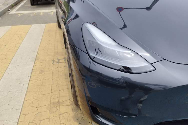 Used Tesla Model Y 2024 Rear-Wheel-Drive Version Right Front Headlight