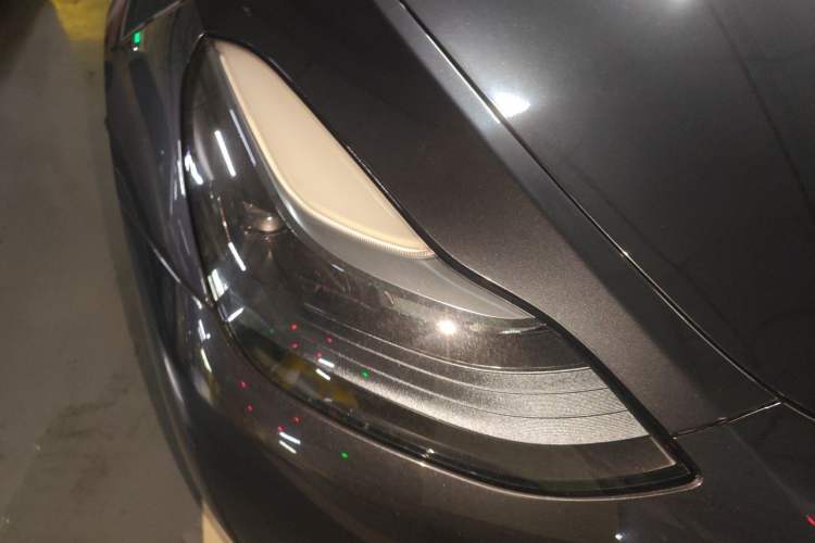 Used Tesla Model Y 2024 Long-Range All-Wheel-Drive Version Right Front Headlight