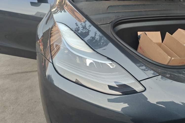 Used Tesla Model Y 2024 Rear-Wheel-Drive Version Right Front Headlight