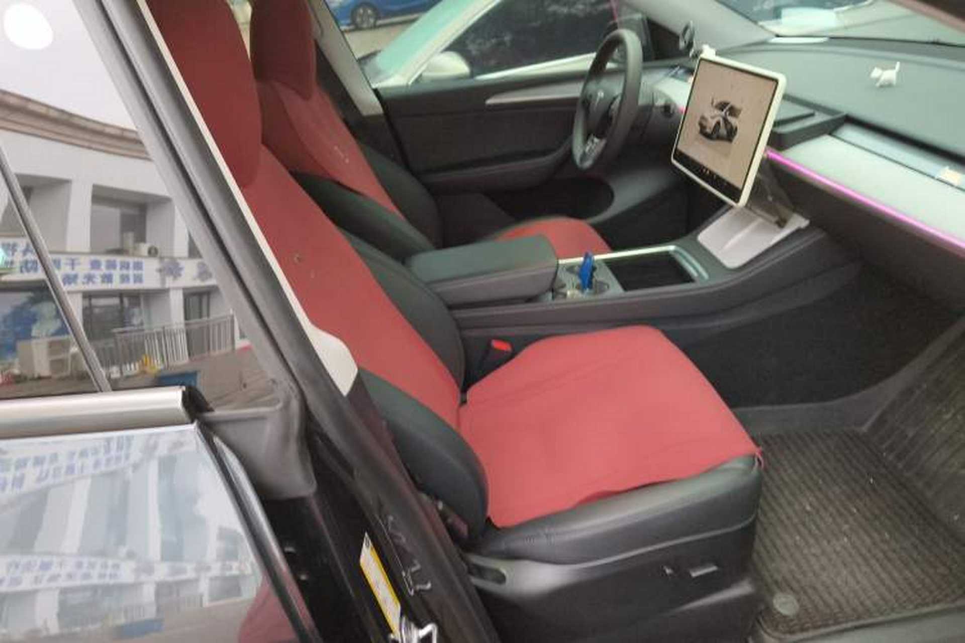 Used Tesla Model Y 2024 Rear-Wheel-Drive Version Right Front Seat