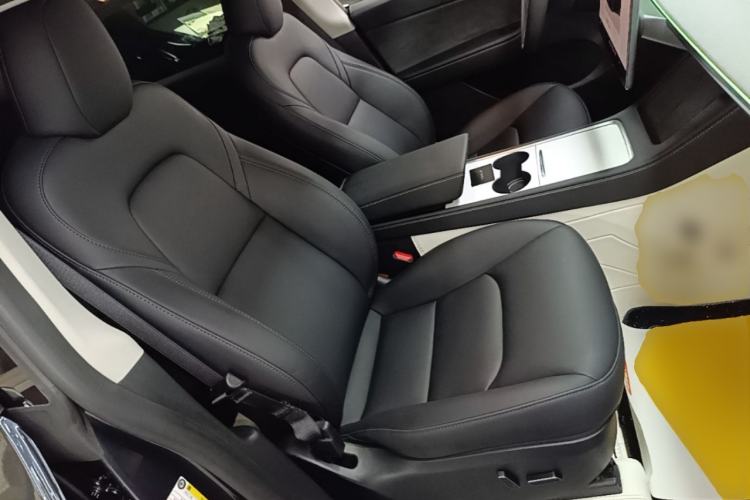 Used Tesla Model Y 2024 Rear-Wheel-Drive Version Right Front Seat