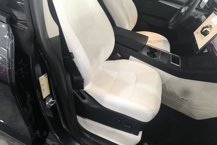 Used Tesla Model Y 2024 Rear-Wheel-Drive Version Right Front Seat