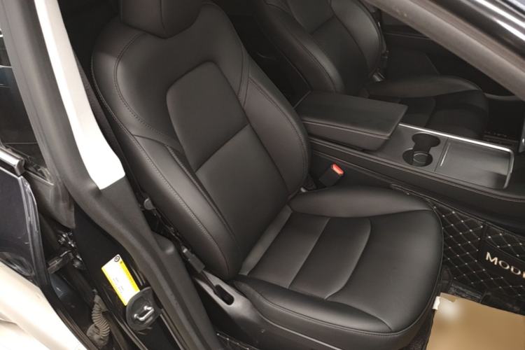 Used Tesla Model Y 2024 Rear-Wheel-Drive Version Right Front Seat