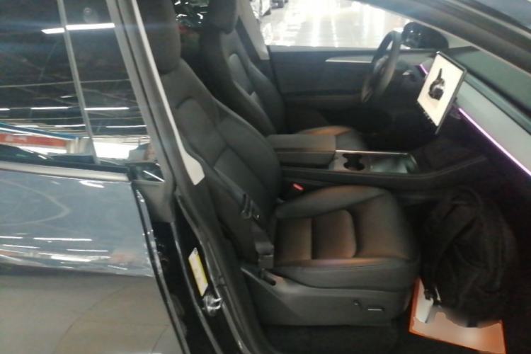Used Tesla Model Y 2024 Rear-Wheel-Drive Version Right Front Seat