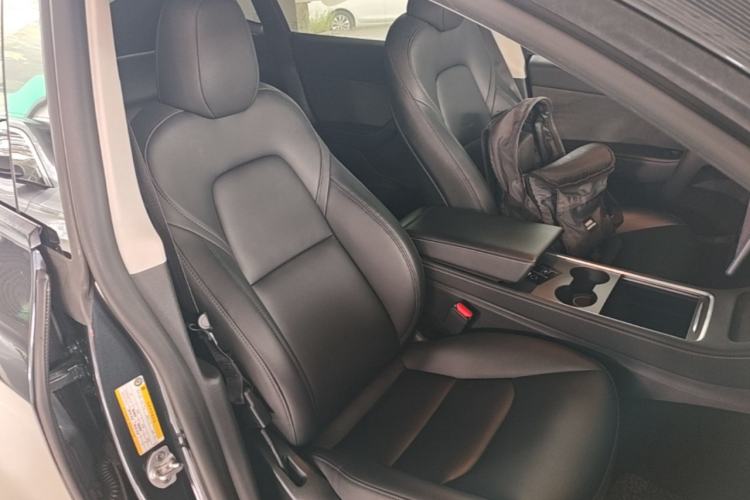 Used Tesla Model Y 2024 Rear-Wheel-Drive Version Right Front Seat