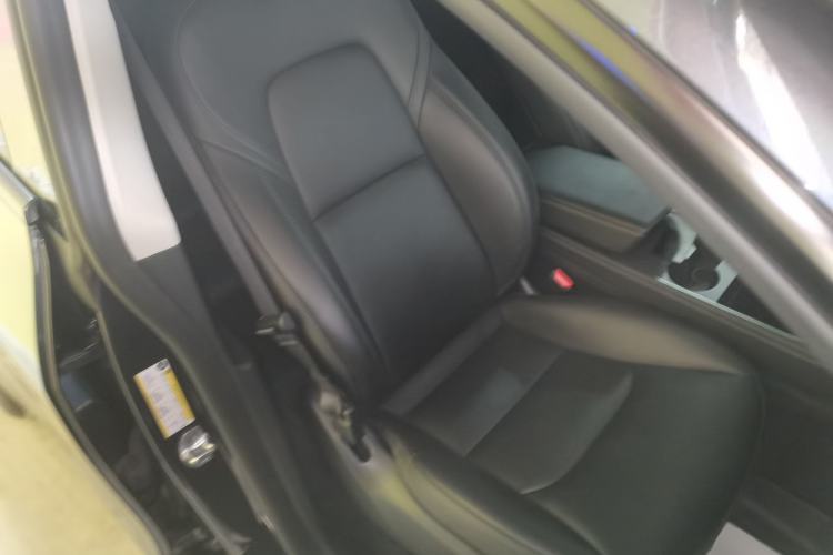 Used Tesla Model Y 2024 Rear-Wheel-Drive Version Right Front Seat