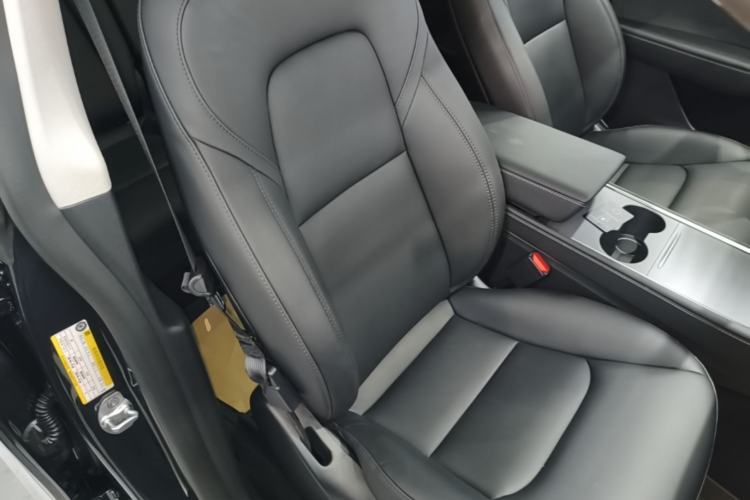 Used Tesla Model Y 2024 Rear-Wheel-Drive Version Right Front Seat