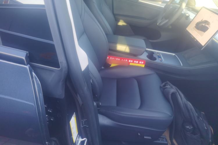 Used Tesla Model Y 2024 Rear-Wheel-Drive Version Right Front Seat
