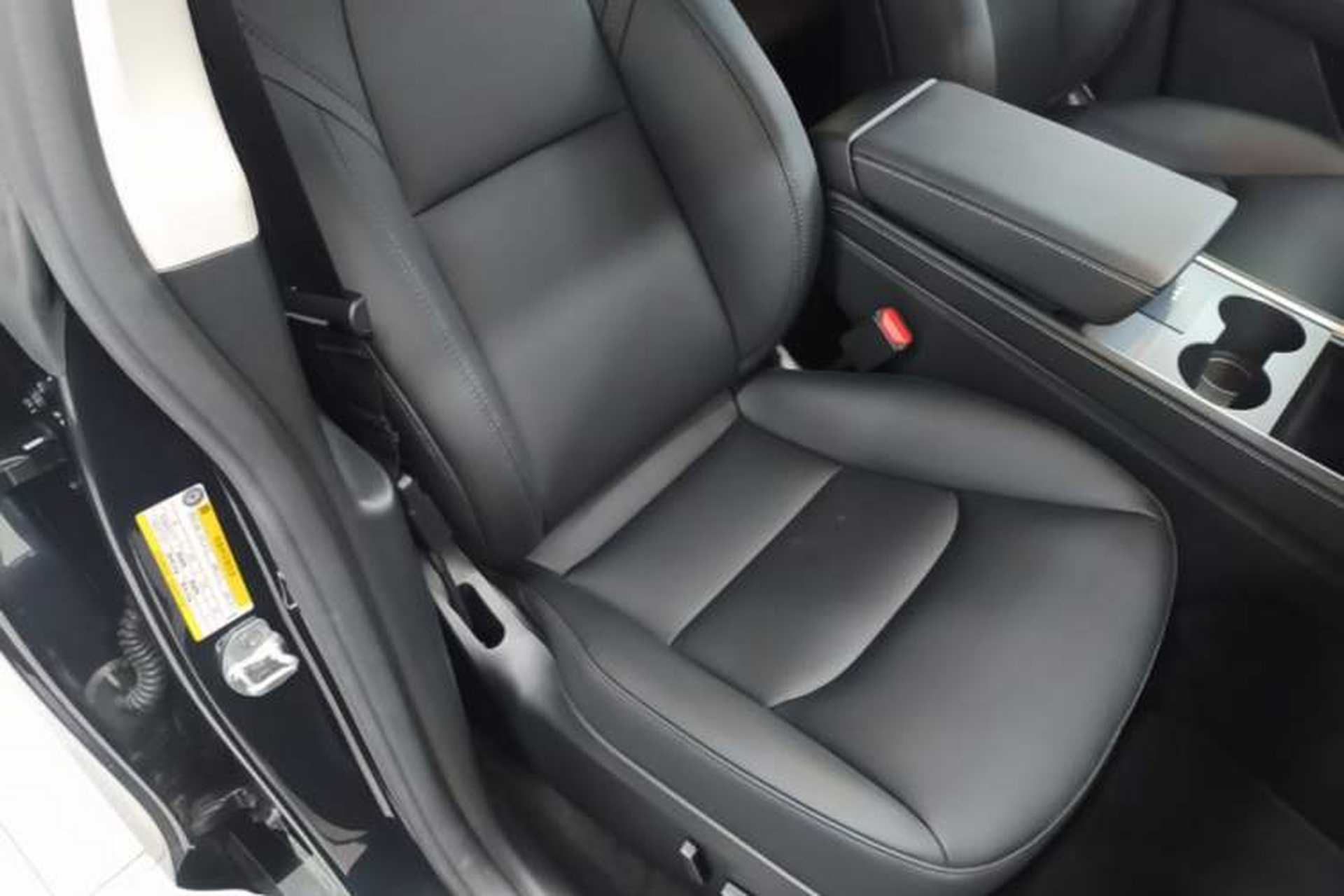 Used Tesla Model Y 2024 Rear-Wheel-Drive Version Right Front Seat