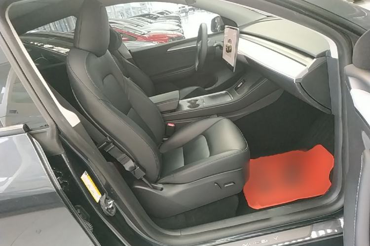 Used Tesla Model Y 2024 Rear-Wheel-Drive Version Right Front Seat