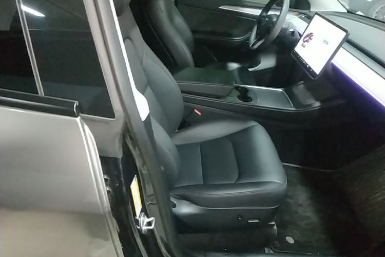 Used Tesla Model Y 2024 Rear-Wheel-Drive Version Right Front Seat