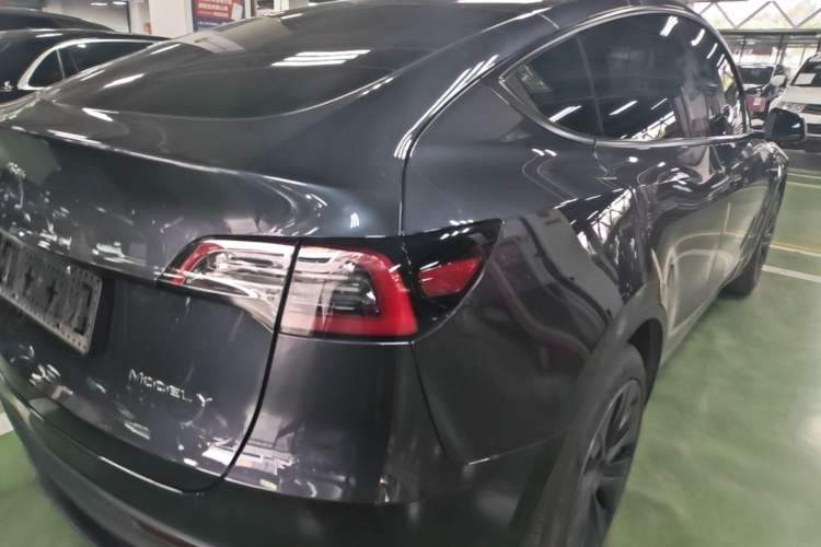 Used Tesla Model Y 2024 Rear-Wheel-Drive Version Right Rear Taillight
