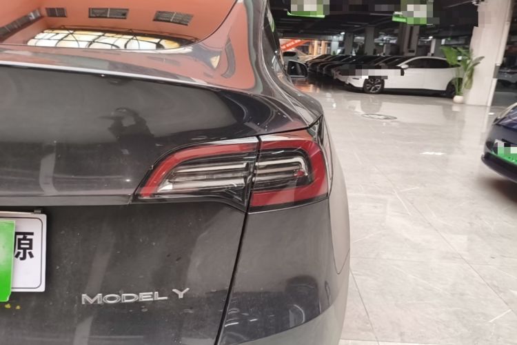 Used Tesla Model Y 2024 Rear-Wheel-Drive Version Right Rear Taillight