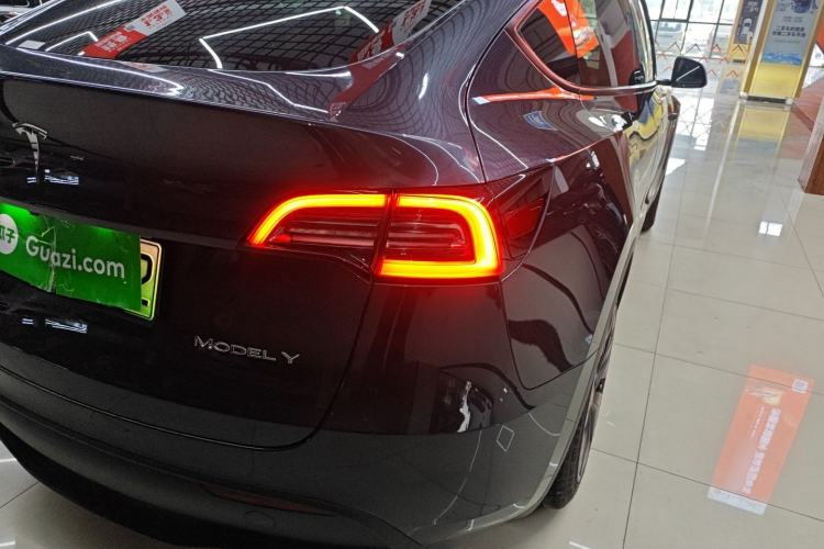 Used Tesla Model Y 2024 Rear-Wheel-Drive Version Right Rear Taillight