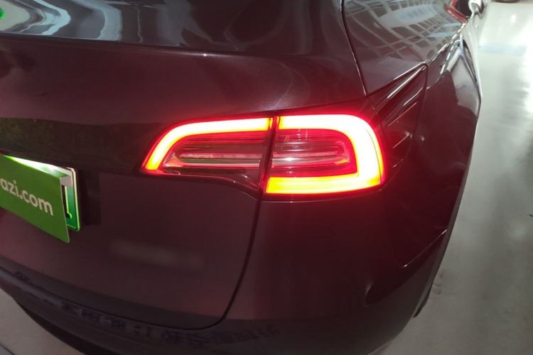 Used Tesla Model Y 2024 Rear-Wheel-Drive Version Right Rear Taillight