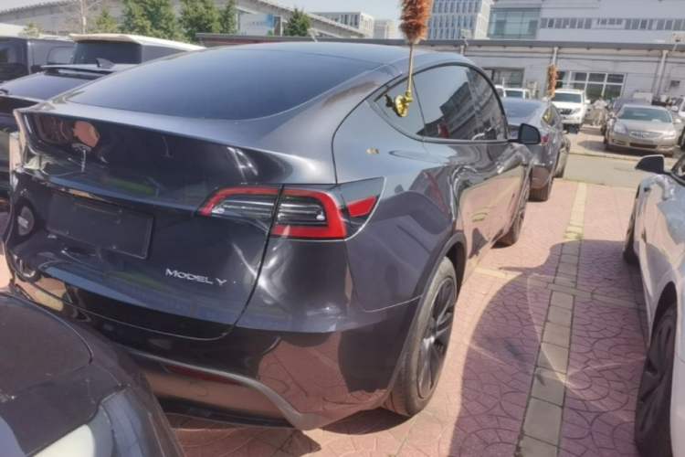 Used Tesla Model Y 2024 Rear-Wheel-Drive Version Right Rear Taillight