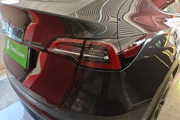 Used Tesla Model Y 2024 Rear-Wheel-Drive Version Right Rear Taillight