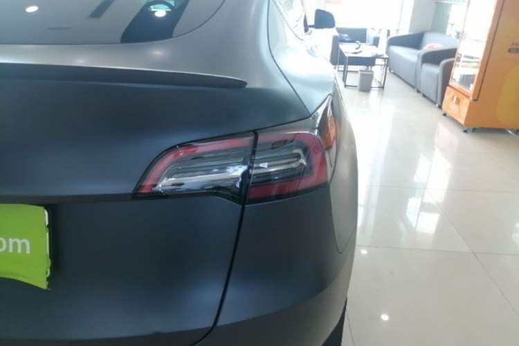 Used Tesla Model Y 2024 Rear-Wheel-Drive Version Right Rear Taillight